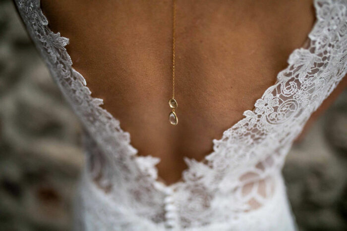 Collier de dos mariage Rosina